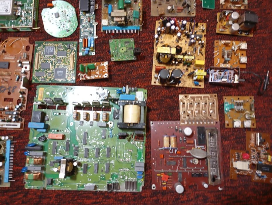 Плати з  різного обладнання