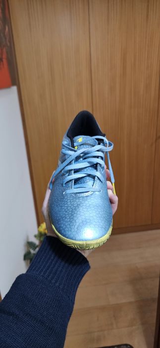 Sapatilhas de futsal adidas