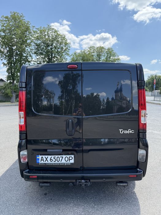 Продам Рено трафик 2012