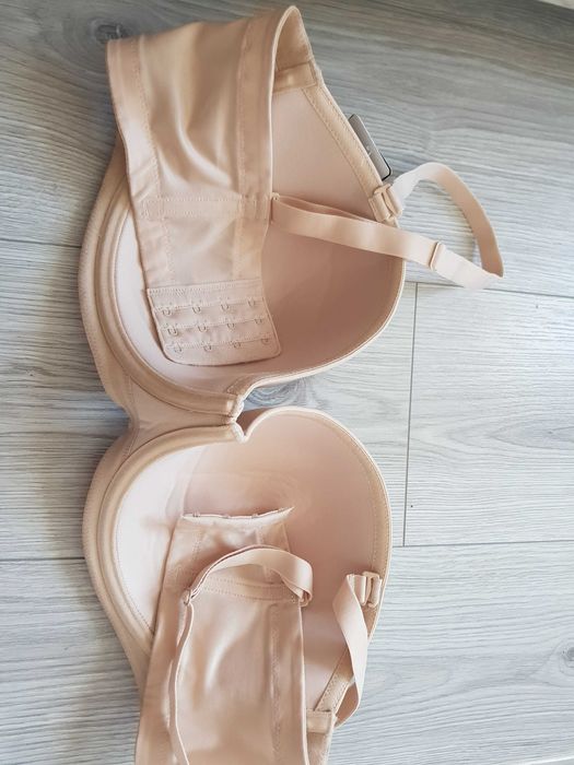 Wacoal strapless biustonosz 40 DD rozmiar 90E