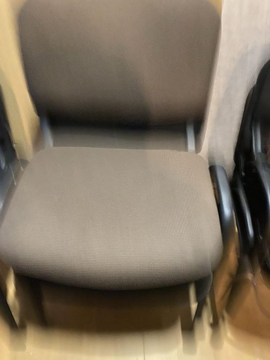 Офісні стільці ISO