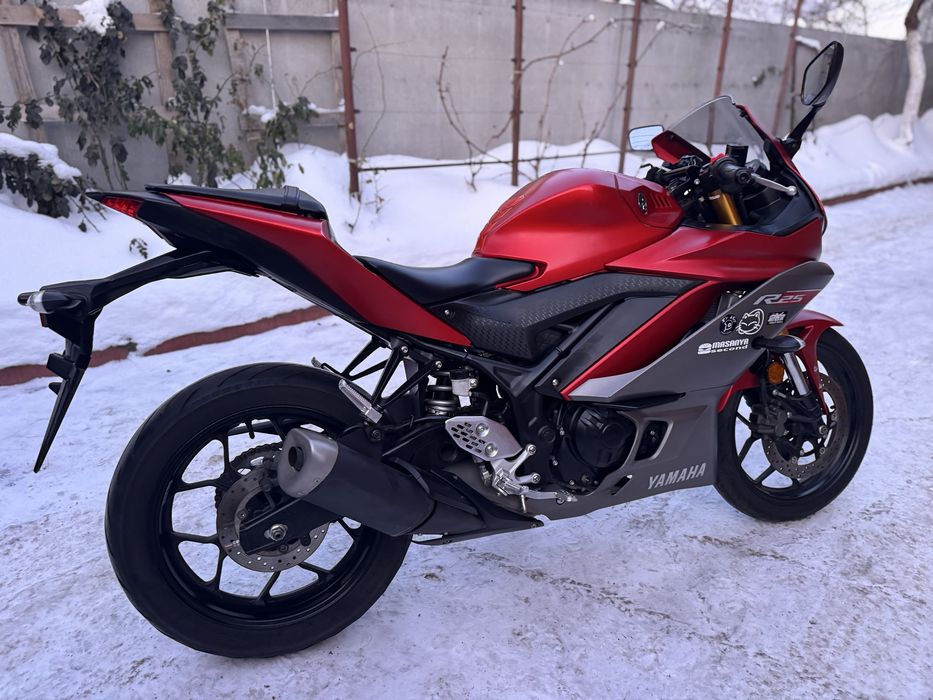 Мотоцикл Ямаха Yamaha YZF-R25 2019 рік