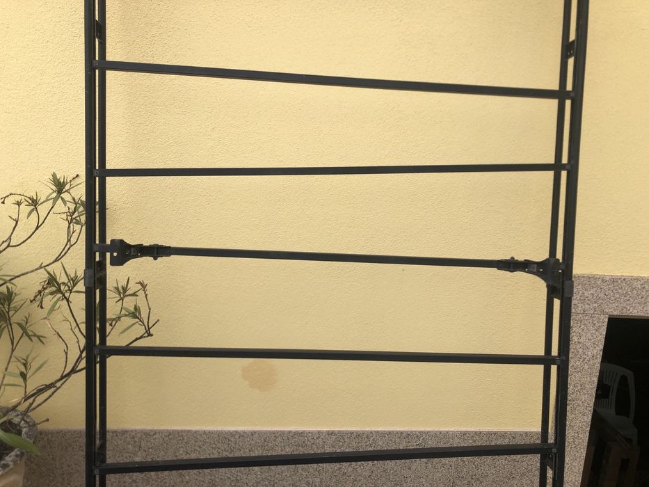 Grade em ferro bom estado