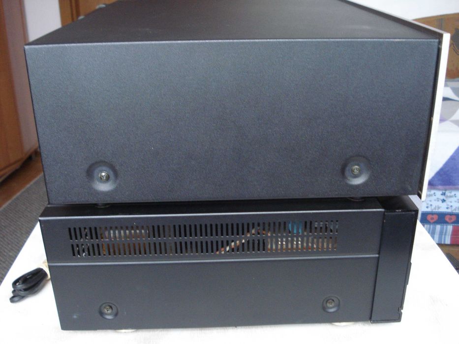 Підсилювач "Onkyo" Integra A-8170, еквал. EQ-101, тюн. Model T-9