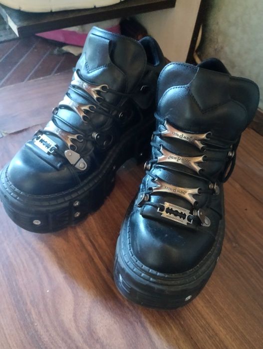 Нью Роки  обувь у2к