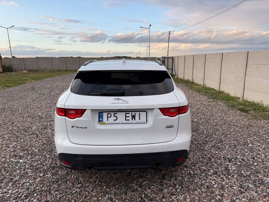 Jaguar F-Pace