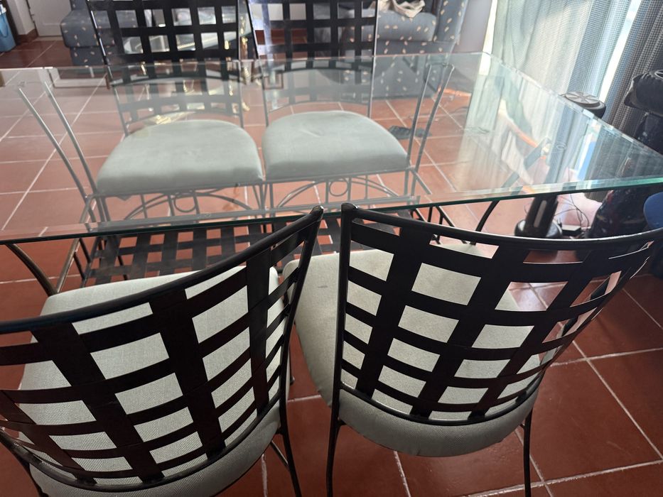 Conjunto mesa + 4 cadeiras  tampo 160x90 cm