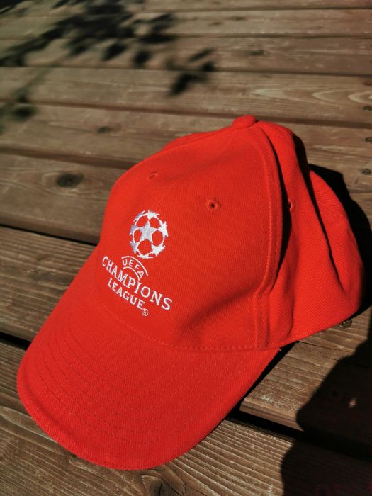 Czapka z daszkiem Champions league