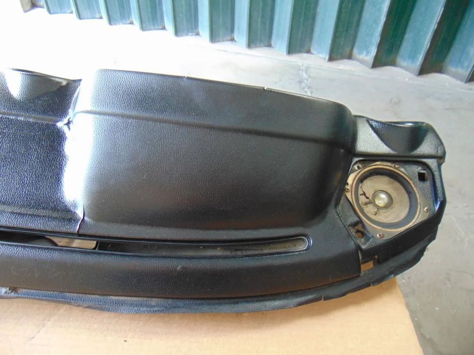 Mercedes W123 tablier usado em bom estado