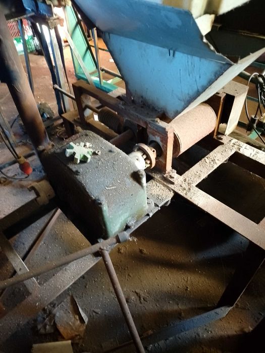 Máquinas diversas de reciclagem