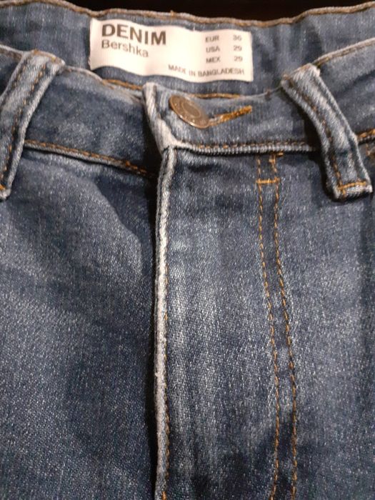 Chłopięce jeansy bershka polecam!