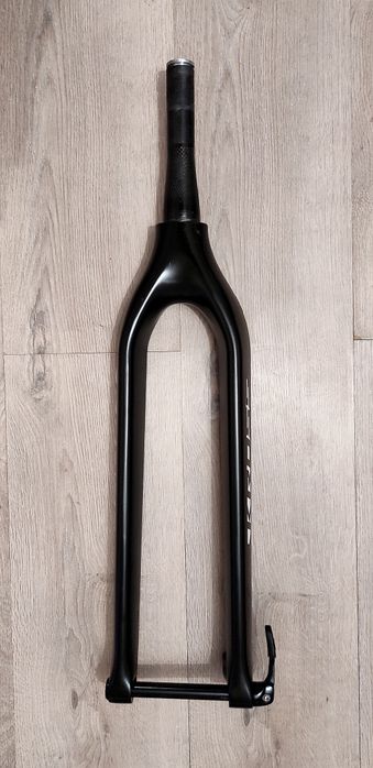 REZERWACJA widelec karbonowy T800 100x15mm Tapered 1-1/8/1-1/2  MTB 29