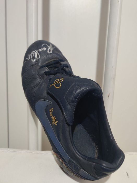 Nike Tiempo R10 assinadas