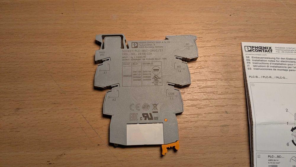 Przekaźnik interfejsowy Phoenix Contact PLC-RSC-24UC komplet 10 szt.