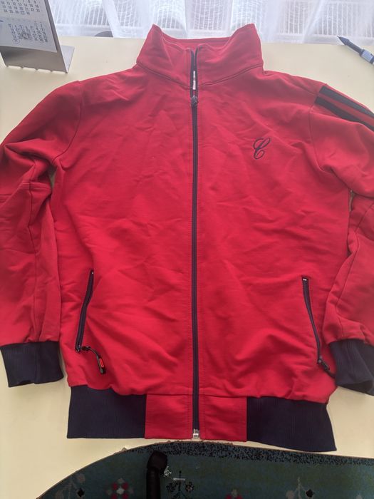 Продам спортивну кофту