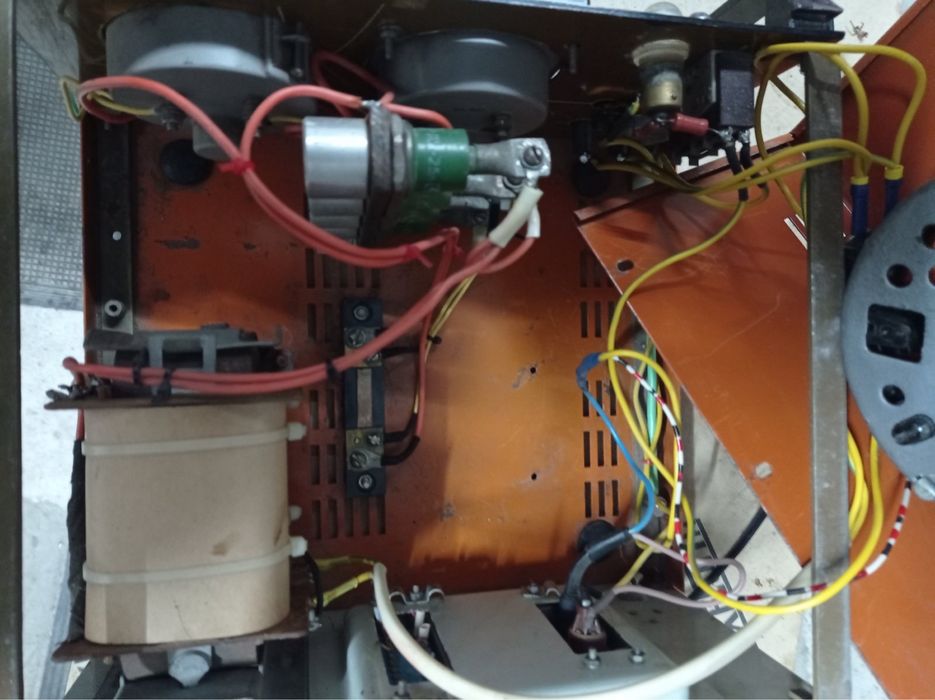 Блок питание или зарядное для АКБ