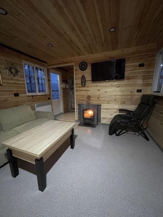 Баня на дровах на річкі Дніпро