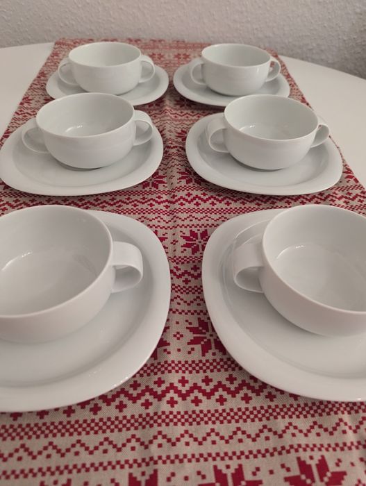 Rosenthal Suomi 6 Nowych Bulionówek z Podstawkami