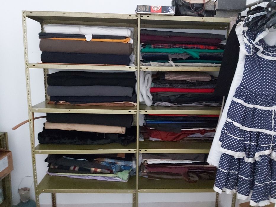 Máquinas de Costura industriais e material de retrosaria