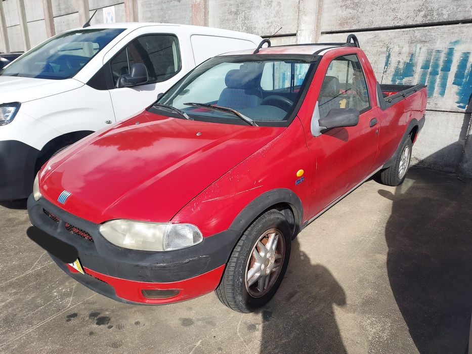 Fiat strada 1.9 jtd ano 99 para Peças todo o Material disponível