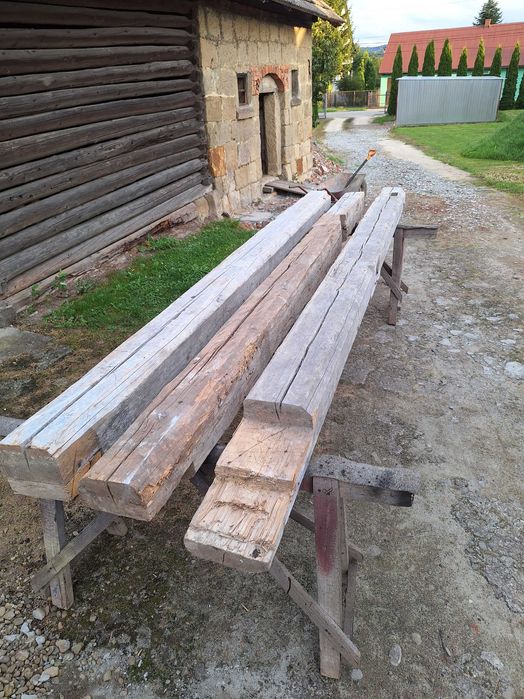 Stare belki ponad 150letnie sosnowe ciosane