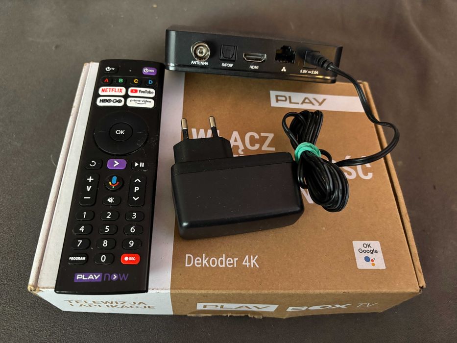 Play Now Android TV Box 3 (2GB) Android 12 + TV z Polski i całego świata + DVBT2
