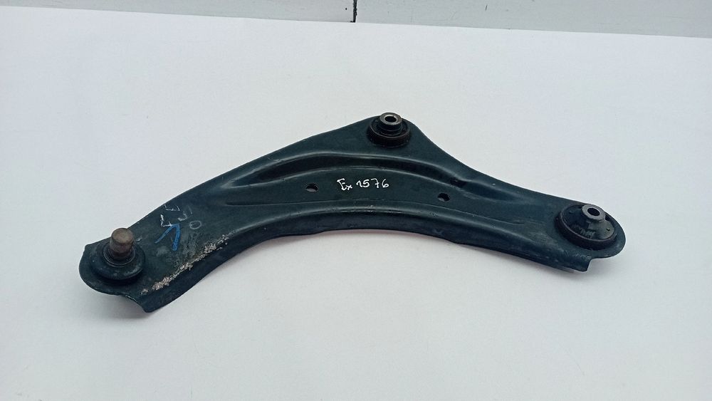 Braço de suspensão frente esquerdo NISSAN Pulsar Hatchback (C13)