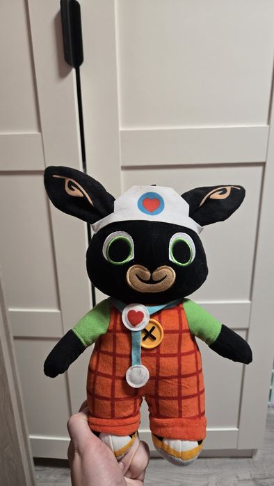 Bing lekarz maskotka