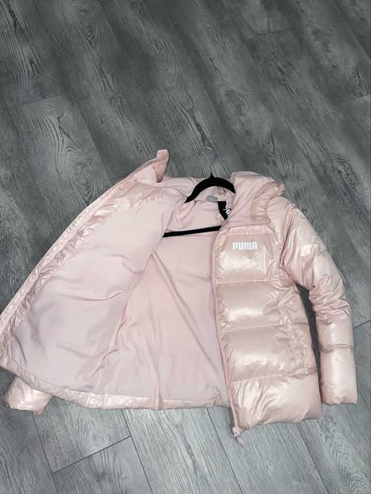Жіночий пуховик Puma