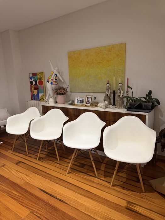 4 Cadeiras Sala de Jantar + 1 + 1