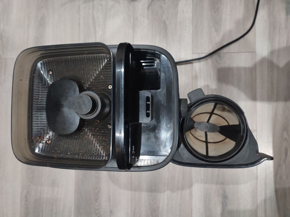 Кавоварка крапельна Philips HD7761