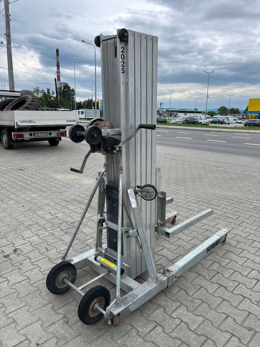 Podnośnik montażowy towarowy SUMNER 2025