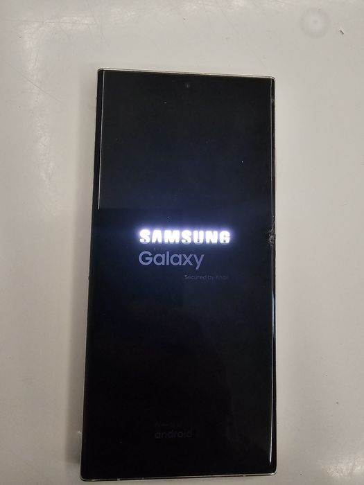 Samsung S23 ULTRA Wyświetlacz uszkodzony
