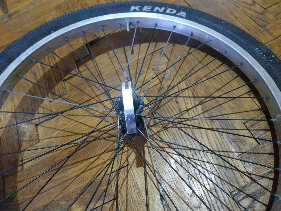 Колесо       заднє