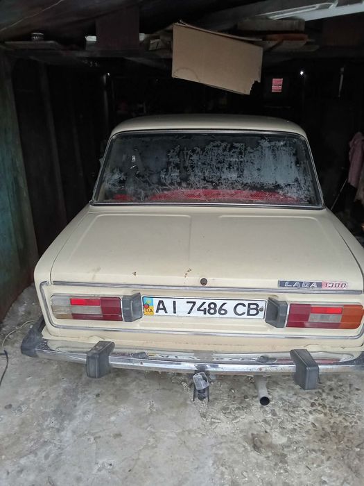 Автомобіль Ваз 2106