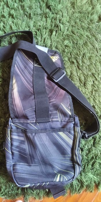 Bolsa adidas para jovem/adulto