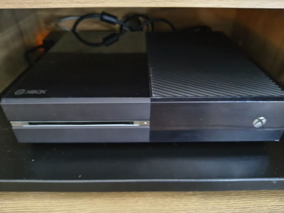 XBox One 500GB stan idealny