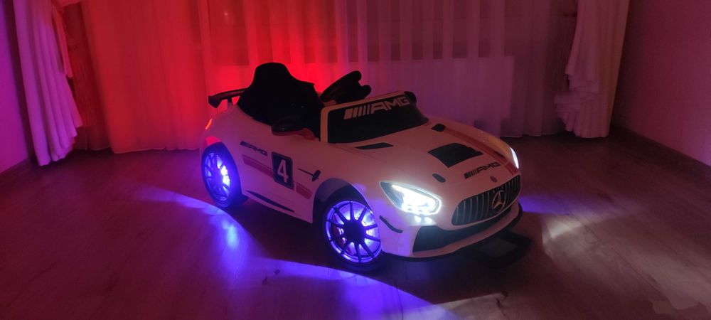 Продам детский автомобиль Mercedes
