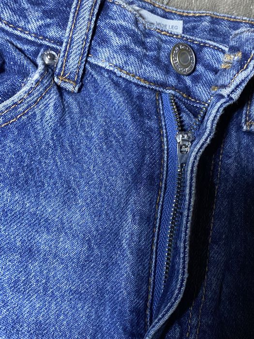 Джинси жіночі Bershka