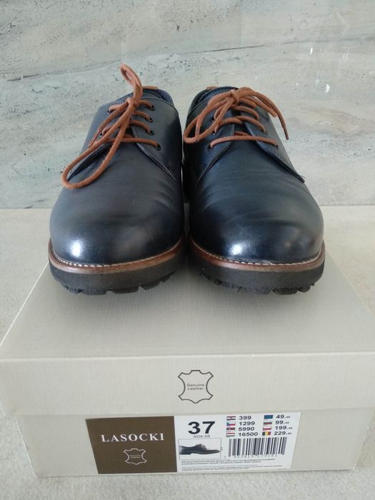 Damskie skórzane półbuty typu Oxford LASOCKI