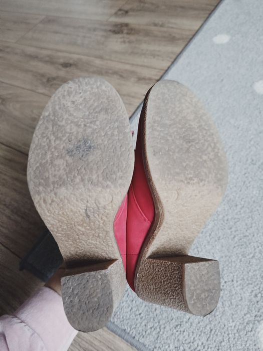 Botki na słupku 37 wiązane czerwone