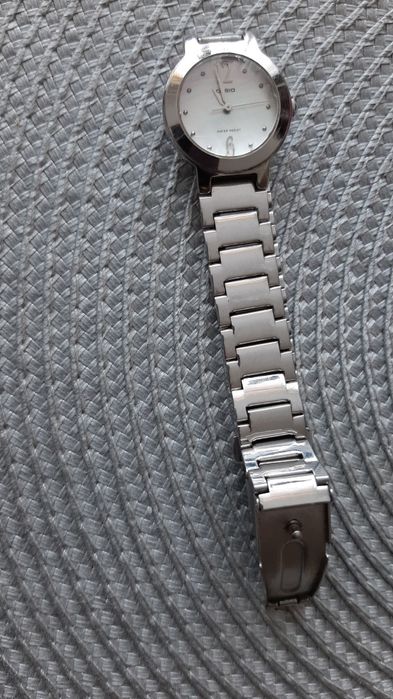 Zegarek Casio z bransoletką damski
