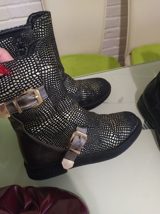 Взуття для дівчаток