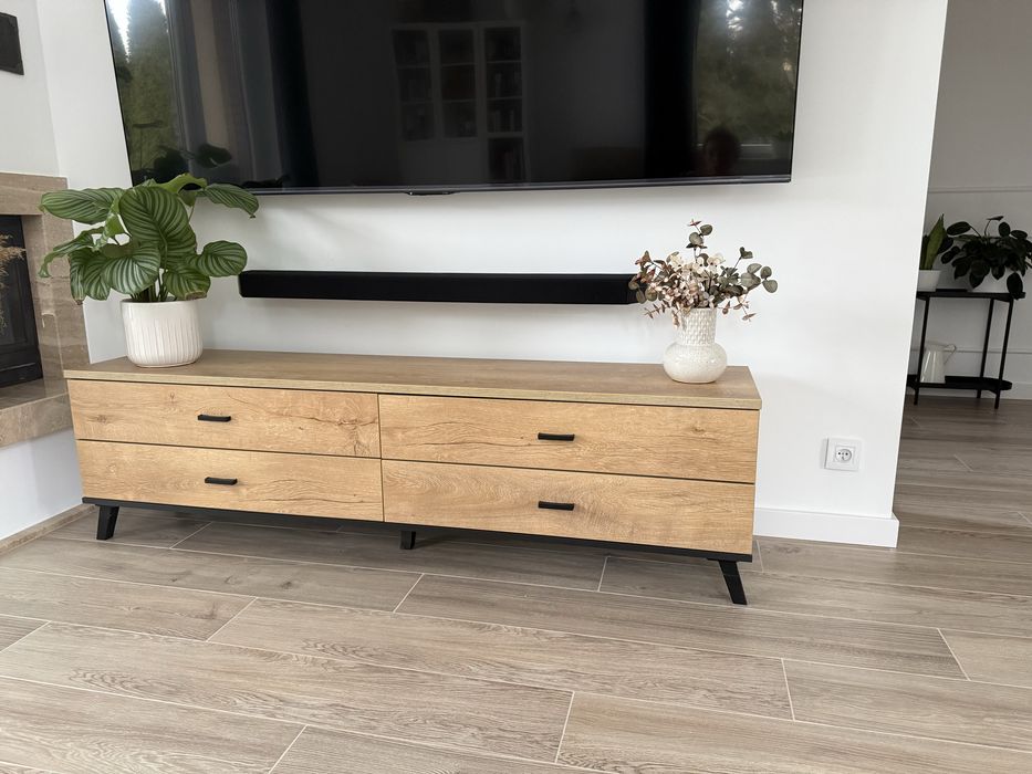 Szafka RTV TV pod telewizor