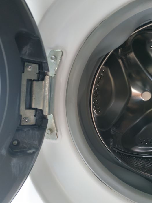 części Pralka Indesit Water Balance Plus BWA71253WPL Innex silnik