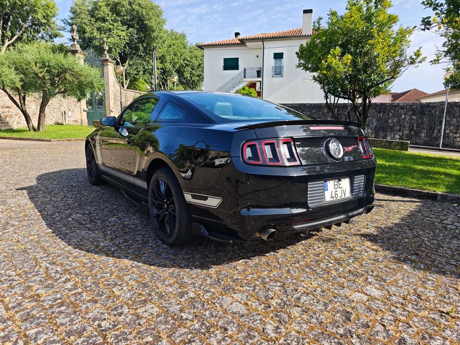 Ford Mustang GT 3.7
