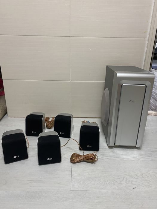 Colunas de Home Cinema LG