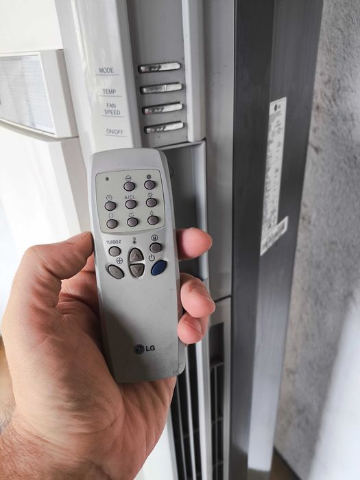 Vendo ou troco por mota 125 Ar condicionado LG - grande capacidade