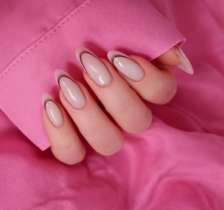 Манікюр,  нарощення