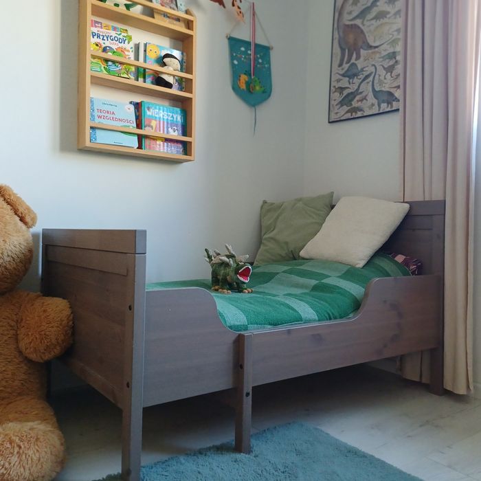 Zestaw łóżko z materacem rosnące z dzieckiem ikea Sundvik